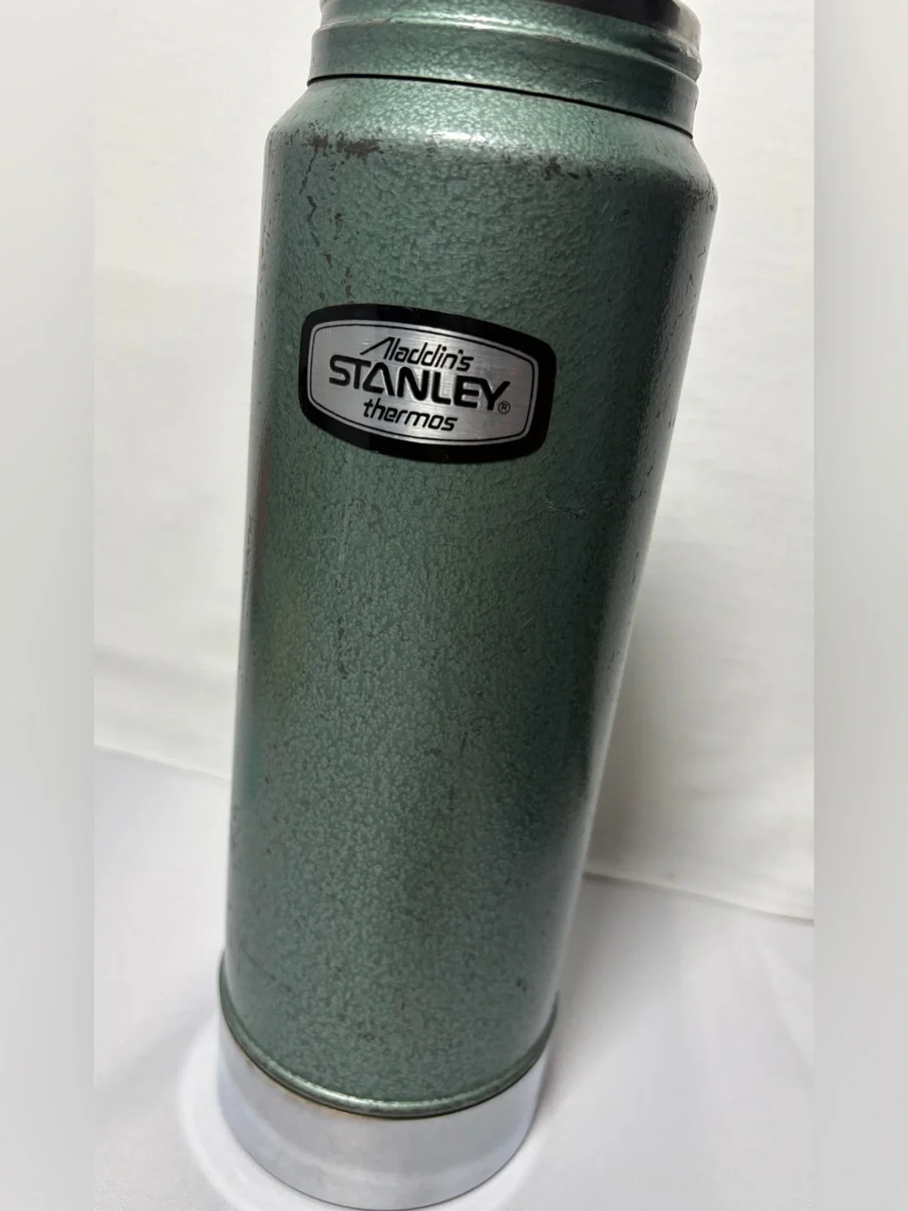 Vintage Aladdin Stanley Thermos A-944C 32oz Classic Hammered Green Finish No Cup